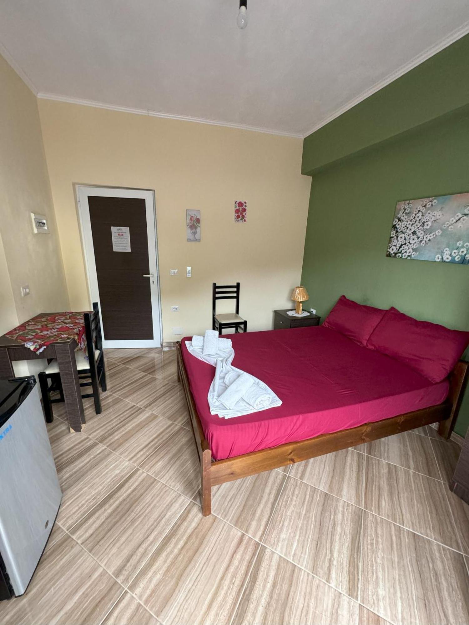 Adrian Agustin Rooms Lukovë 외부 사진